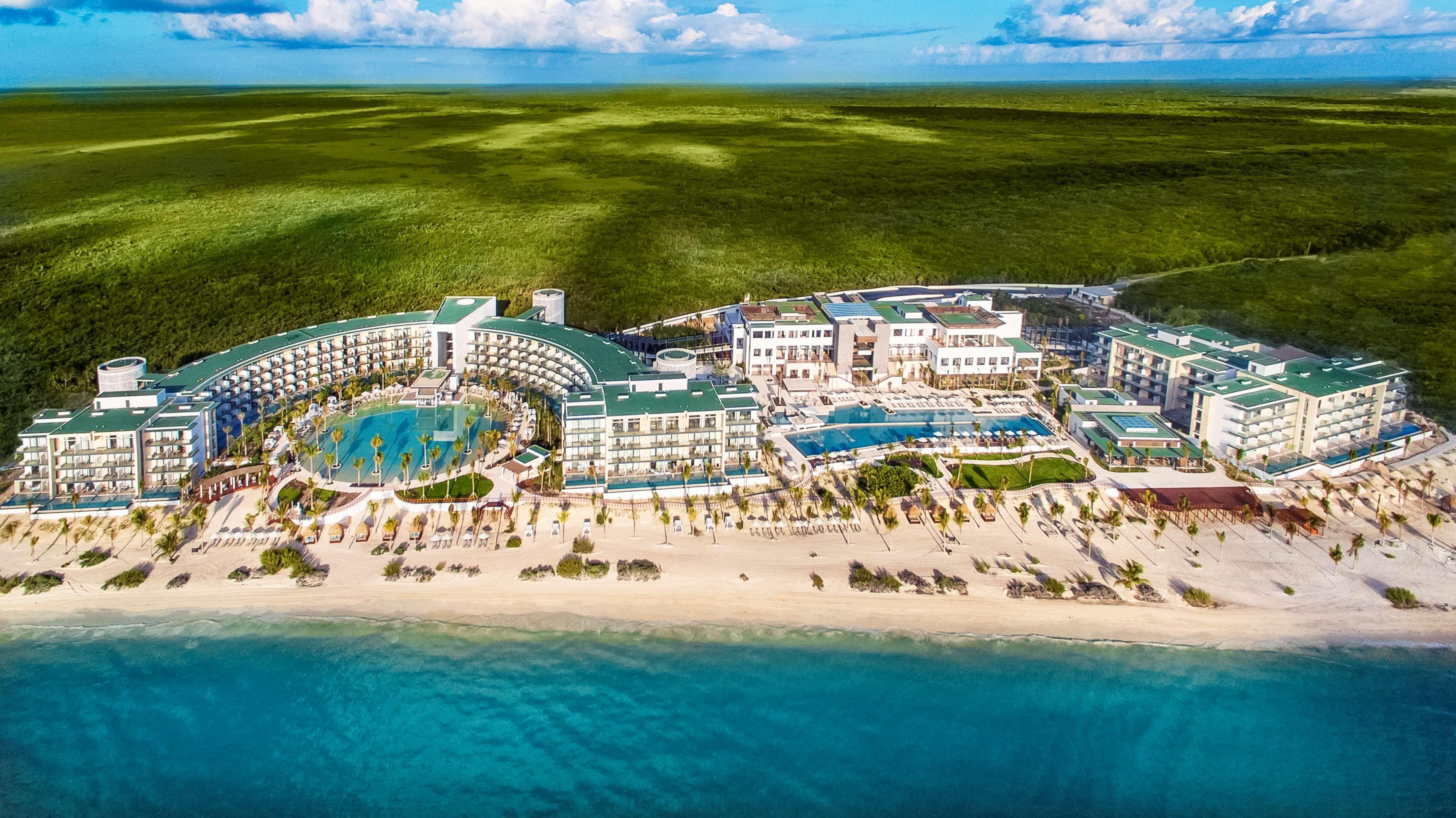 Haven Riviera Cancun (Adults Only) Alfredo V. Bonfil Kültér fotó Aerial view of the resort