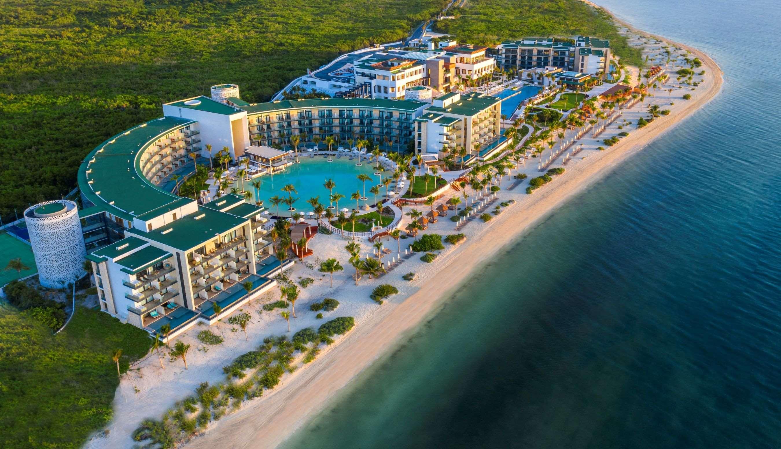 Haven Riviera Cancun (Adults Only) Alfredo V. Bonfil Kültér fotó Aerial view of the resort