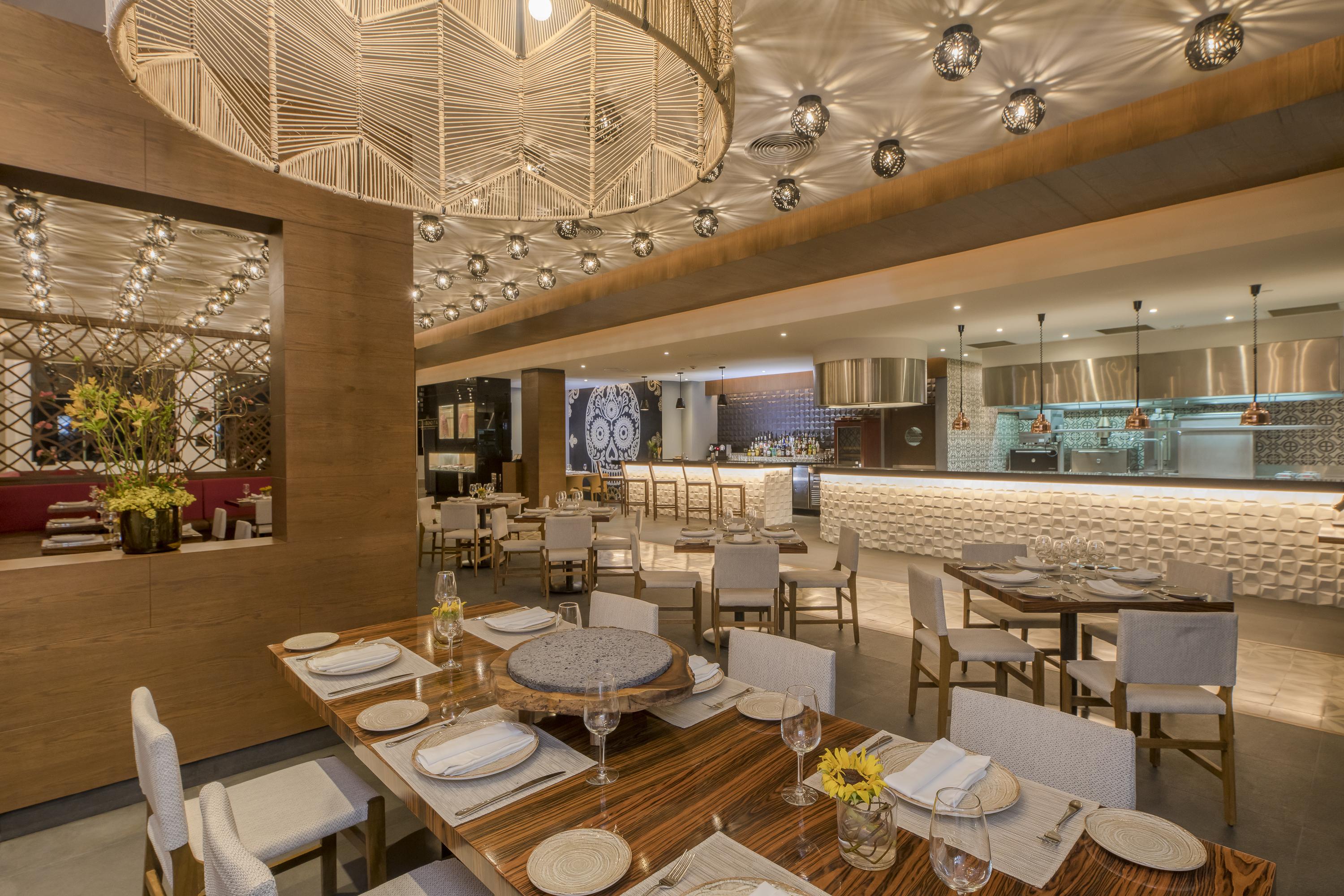 Haven Riviera Cancun (Adults Only) Alfredo V. Bonfil Kültér fotó The interior of the restaurant